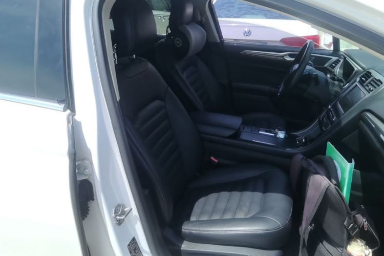 Used Ford Mondeo 2017 EcoBoost 180 Luxury Model Right Front Seat