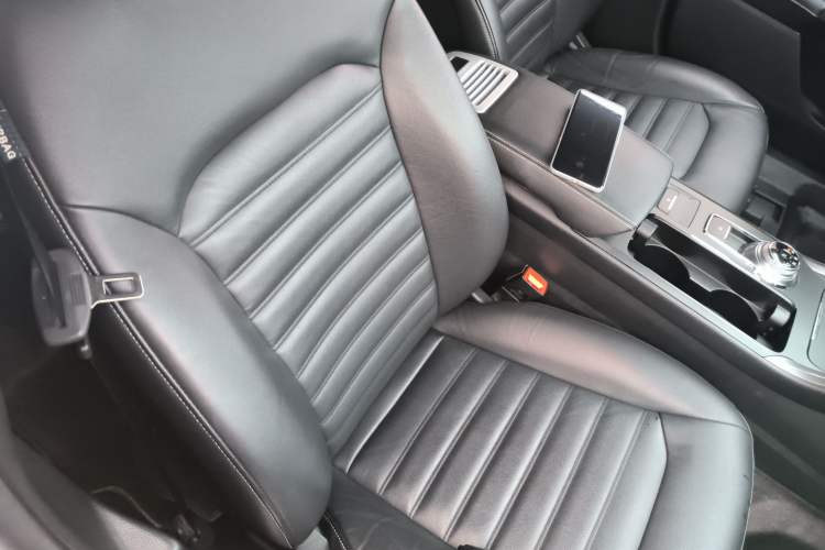 Used Ford Mondeo 2017 EcoBoost 180 Stylish Model Right Front Seat