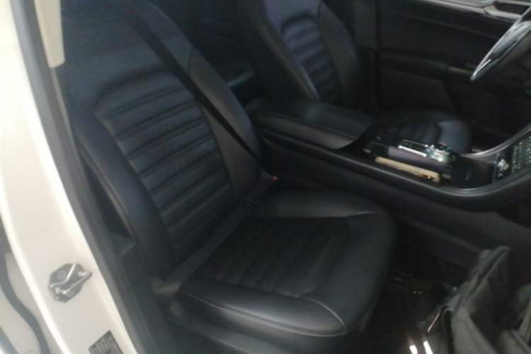 Used Ford Mondeo 2017 EcoBoost 180 Stylish Model Right Front Seat