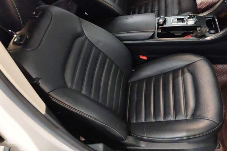 Used Ford Mondeo 2017 Facelifted EcoBoost 180 Fashion Edition Right Front Seat