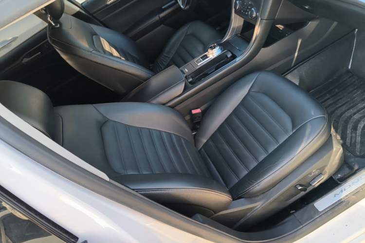 Used Ford Mondeo 2017 EcoBoost 180 Stylish Model Right Front Seat