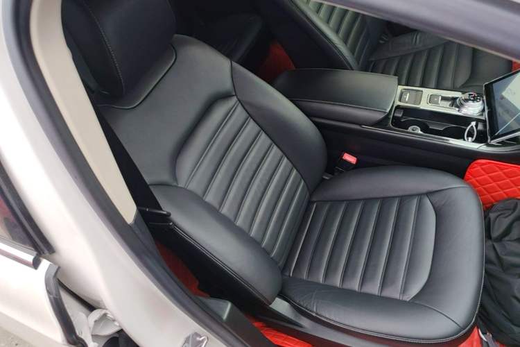 Used Ford Mondeo 2017 Facelifted EcoBoost 180 Fashion Edition Right Front Seat
