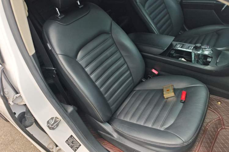 Used Ford Mondeo 2017 EcoBoost 180 Luxury Model Right Front Seat