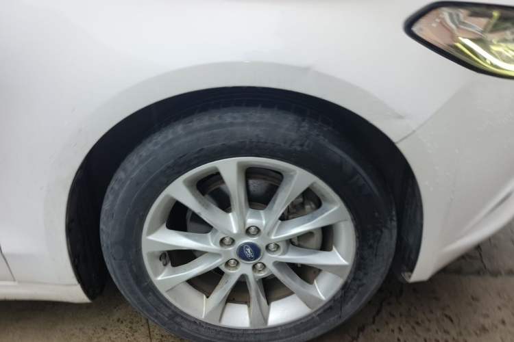 Used Ford Mondeo 2017 EcoBoost 180 Stylish Model Right Front Wheel Hub