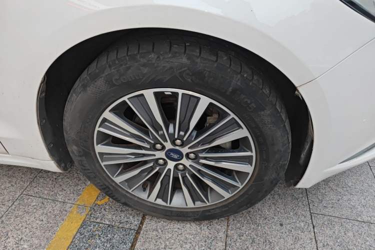 Used Ford Mondeo 2017 2.0L HEV Zhihao Model Right Front Wheel Hub
