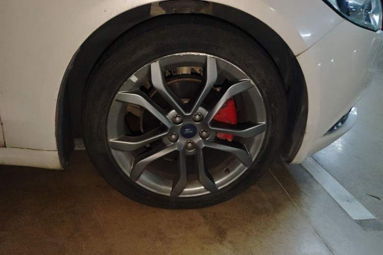 Used Ford Mondeo 2017 EcoBoost 245 Luxury Sport Model Right Front Wheel Hub
