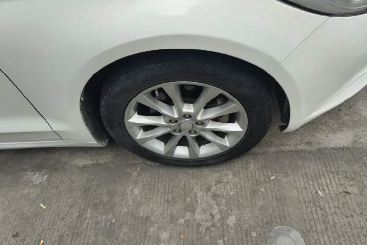 Used Ford Mondeo 2017 EcoBoost 200 Stylish Model Right Front Wheel Hub