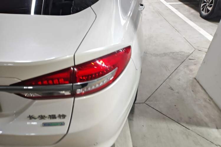 Used Ford Mondeo 2017 Facelifted EcoBoost 180 Fashion Edition Right Rear Taillight