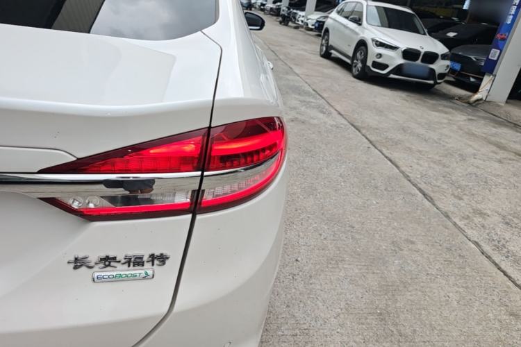 Used Ford Mondeo 2017 EcoBoost 200 Stylish Model Right Rear Taillight