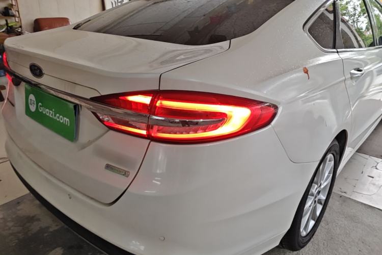 Used Ford Mondeo 2017 EcoBoost 180 Stylish Model Right Rear Taillight