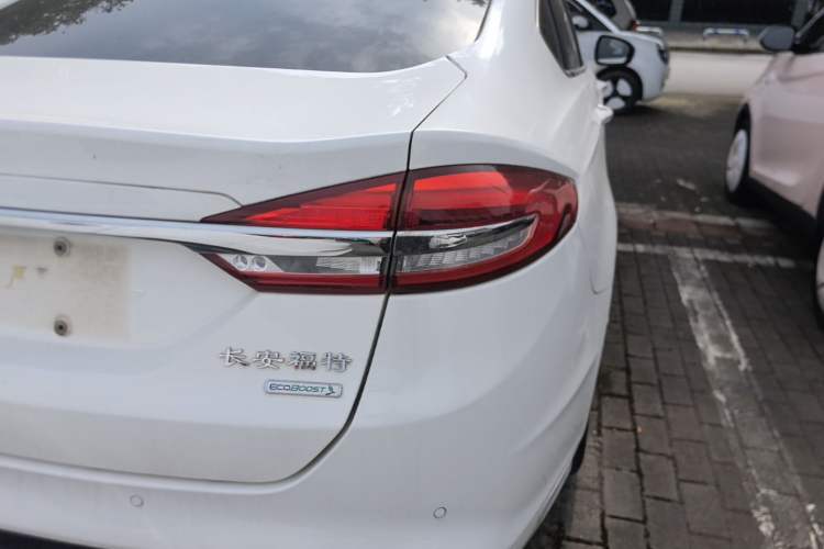 Used Ford Mondeo 2017 EcoBoost 200 Stylish Model Right Rear Taillight