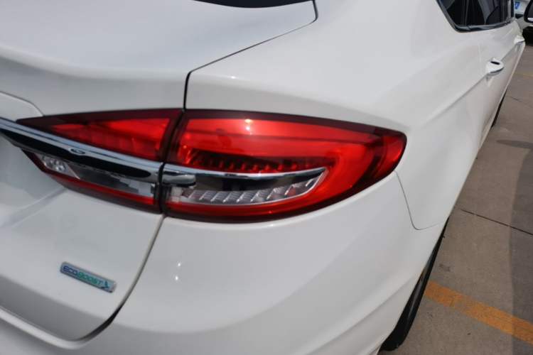 Used Ford Mondeo 2017 Facelifted EcoBoost 180 Fashion Edition Right Rear Taillight