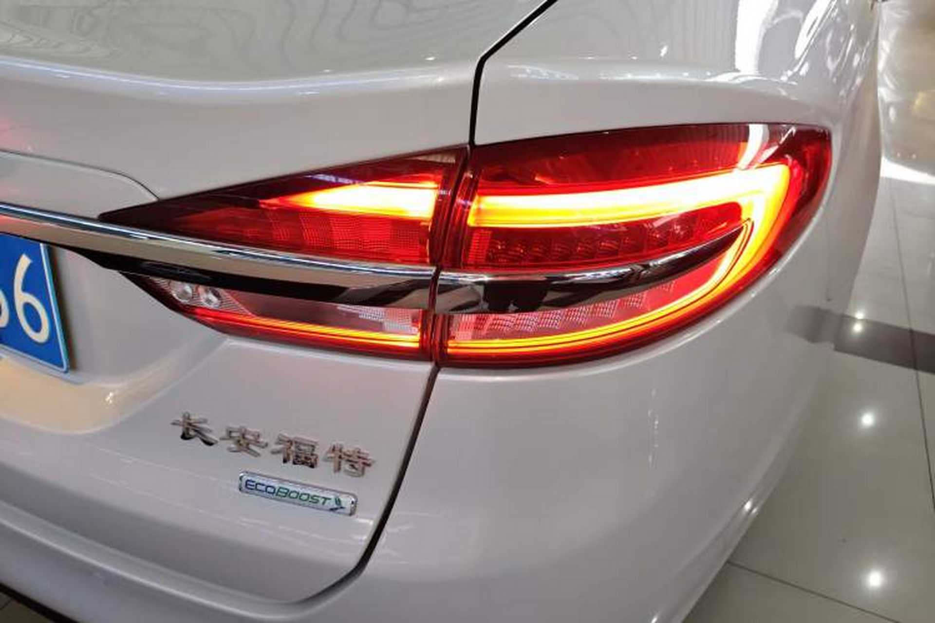 Used Ford Mondeo 2017 EcoBoost 180 Stylish Model Right Rear Taillight