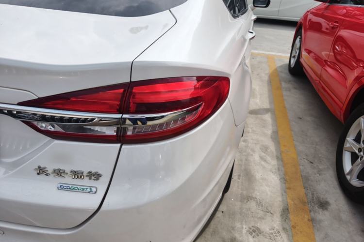 Used Ford Mondeo 2017 EcoBoost 180 Stylish Model Right Rear Taillight