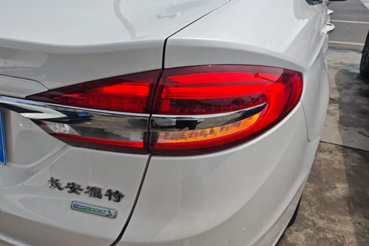Used Ford Mondeo 2017 Facelifted EcoBoost 180 Fashion Edition Right Rear Taillight