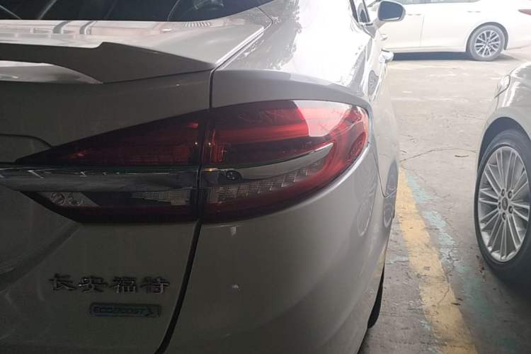 Used Ford Mondeo 2017 EcoBoost 200 Luxury Model Right Rear Taillight