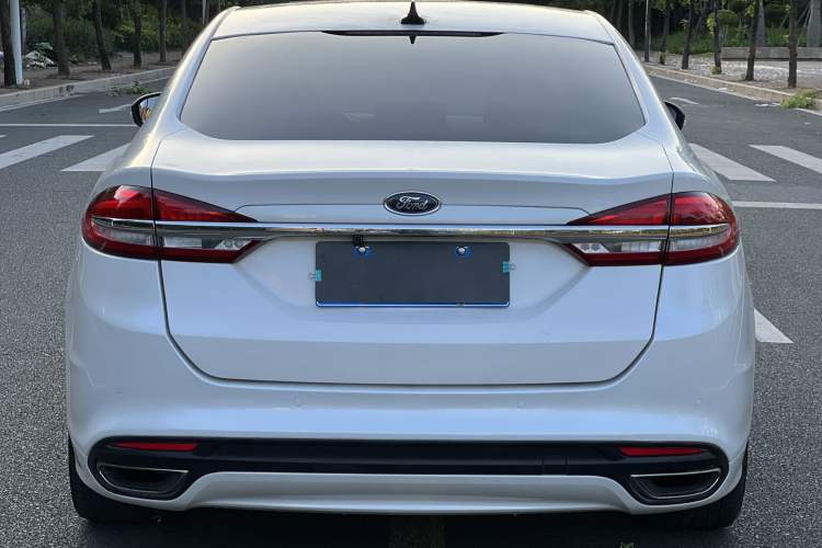 Used Ford Mondeo 2017 EcoBoost 200 Stylish Model Right Rear Taillight