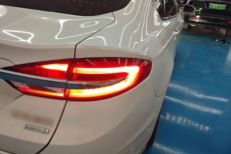 Used Ford Mondeo 2017 EcoBoost 180 Luxury Model Right Rear Taillight