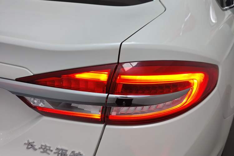 Used Ford Mondeo 2017 EcoBoost 180 Luxury Model Right Rear Taillight
