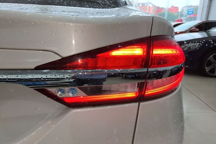 Used Ford Mondeo 2017 EcoBoost 180 Stylish Model Right Rear Taillight