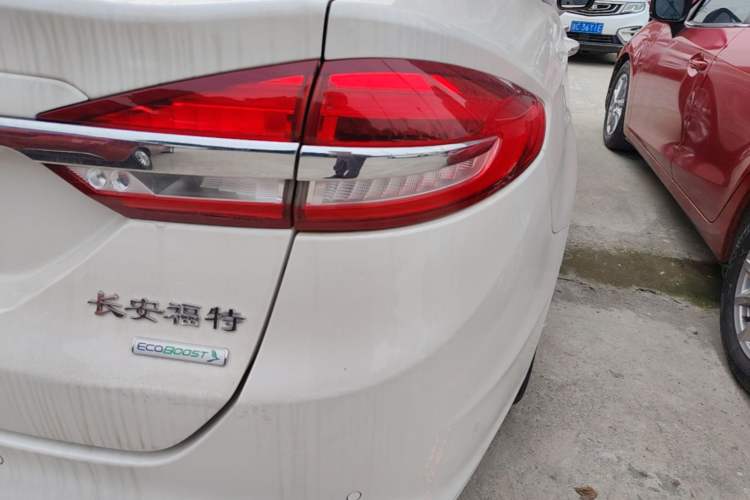 Used Ford Mondeo 2017 Facelifted EcoBoost 180 Fashion Edition Right Rear Taillight