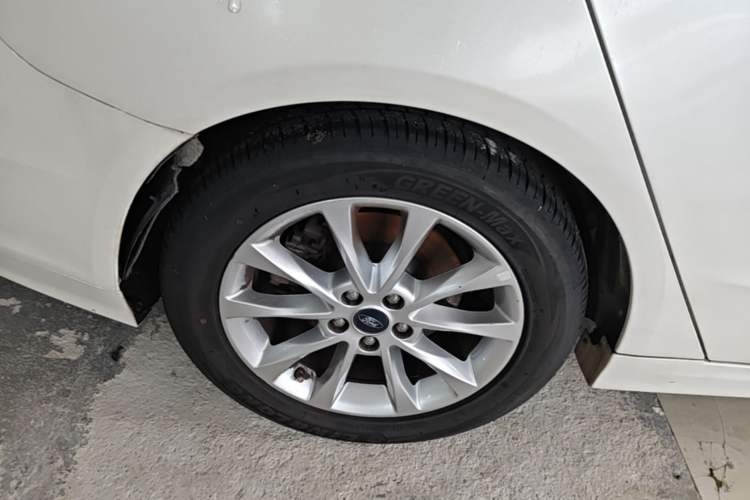 Used Ford Mondeo 2017 EcoBoost 180 Stylish Model Right Rear Wheel Hub