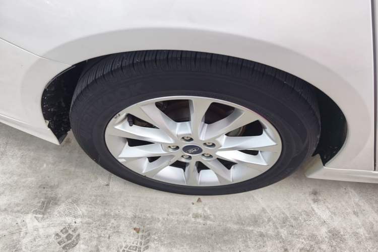 Used Ford Mondeo 2017 EcoBoost 180 Stylish Model Right Rear Wheel Hub