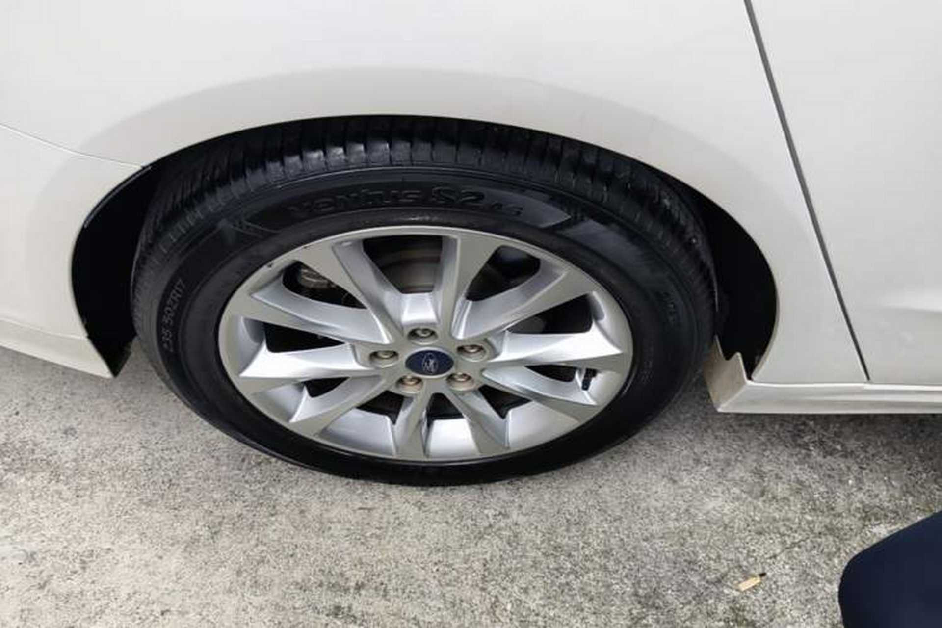 Used Ford Mondeo 2017 EcoBoost 200 Stylish Model Right Rear Wheel Hub