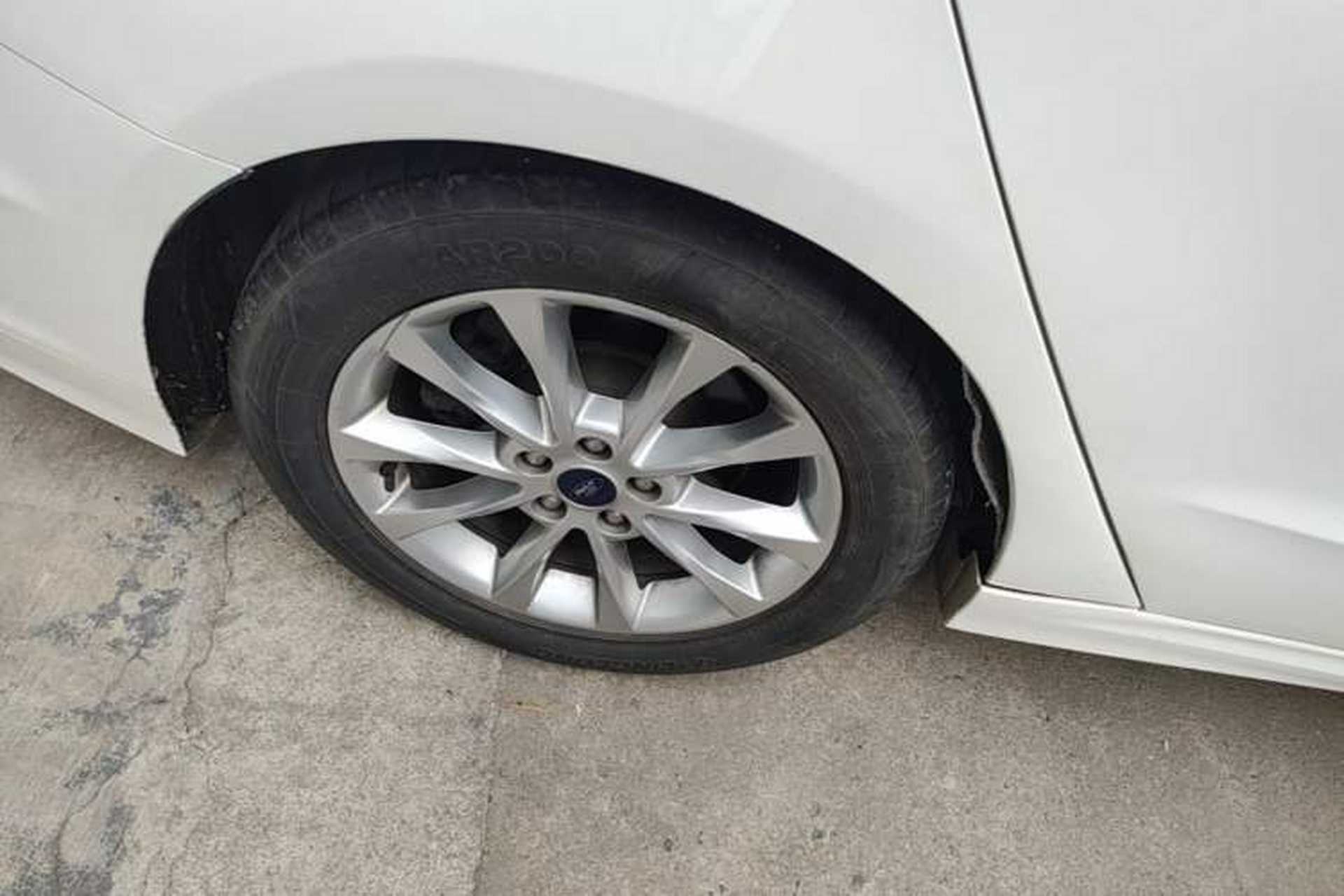 Used Ford Mondeo 2017 Facelifted EcoBoost 180 Fashion Edition Right Rear Wheel Hub