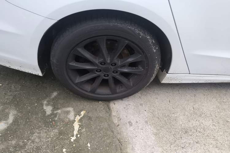 Used Ford Mondeo 2017 Facelifted EcoBoost 180 Fashion Edition Right Rear Wheel Hub
