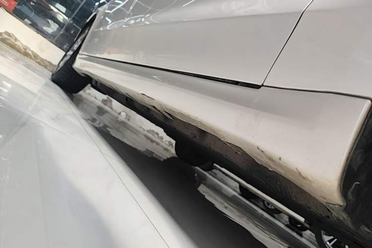 Used Ford Mondeo 2017 EcoBoost 180 Stylish Model Right Side Sill