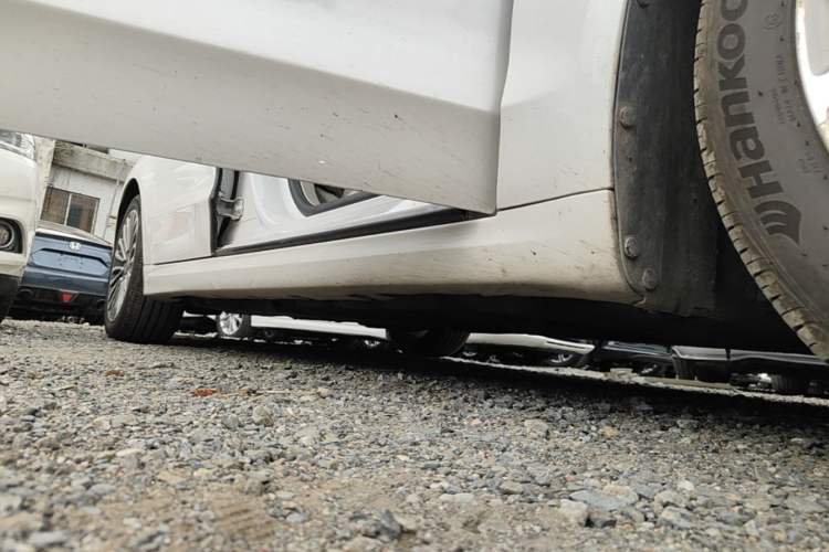 Used Ford Mondeo 2017 EcoBoost 245 Flagship Model Right Side Sill
