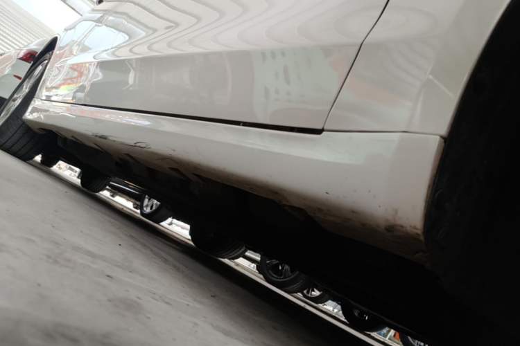 Used Ford Mondeo 2017 EcoBoost 200 Stylish Model Right Side Sill