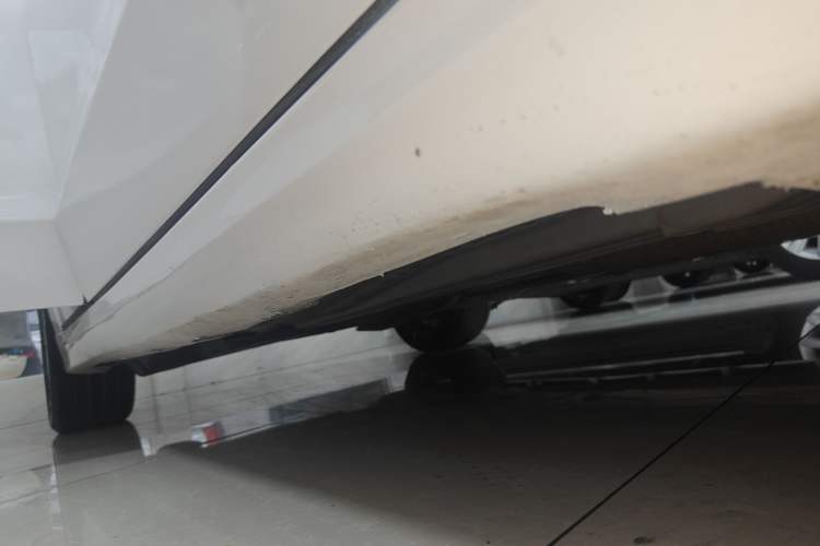 Used Ford Mondeo 2017 EcoBoost 200 Stylish Model Right Side Sill