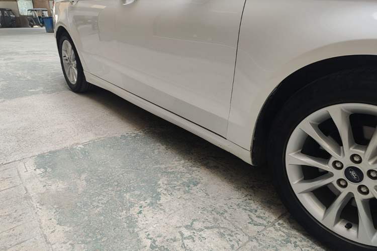 Used Ford Mondeo 2017 Facelifted EcoBoost 180 Fashion Edition Right Side Sill