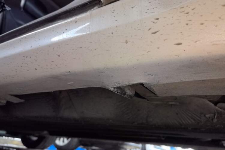 Used Ford Mondeo 2017 EcoBoost 180 Luxury Model Right Side Sill