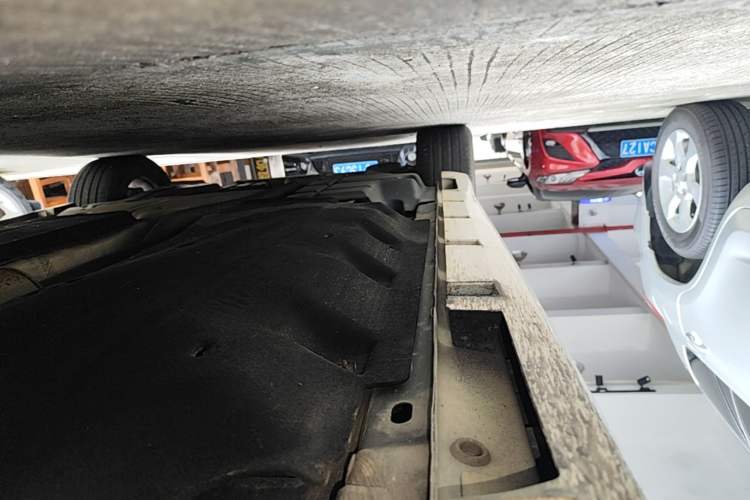 Used Ford Mondeo 2017 EcoBoost 180 Stylish Model Right Side Sill