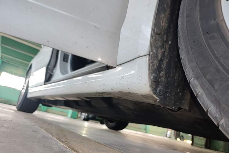 Used Ford Mondeo 2017 EcoBoost 200 Luxury Model Right Side Sill