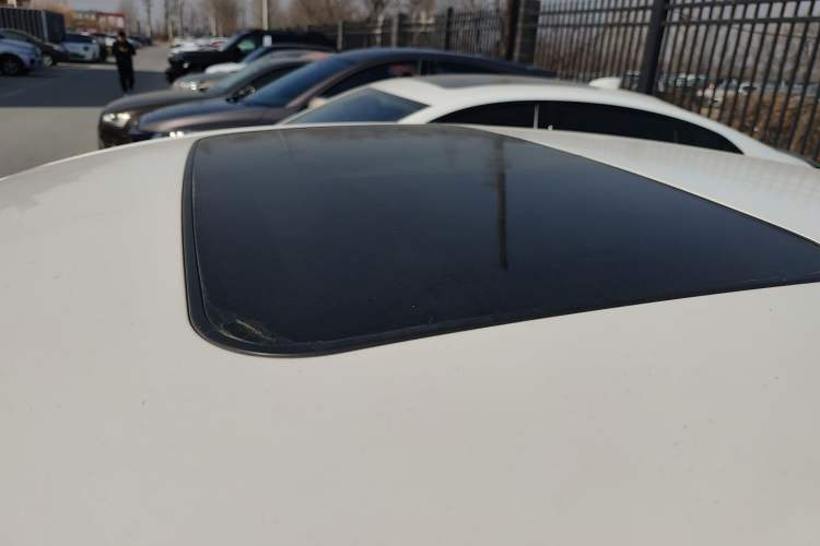 Used Ford Mondeo 2017 EcoBoost 180 Luxury Model Roof