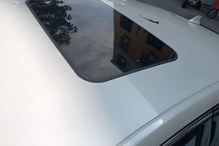 Used Ford Mondeo 2017 EcoBoost 180 Luxury Model Roof
