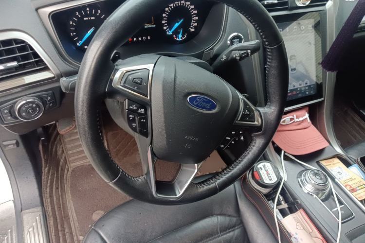 Used Ford Mondeo 2017 EcoBoost 180 Stylish Model Steering Wheel