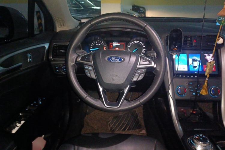 Used Ford Mondeo 2017 EcoBoost 180 Stylish Model Steering Wheel