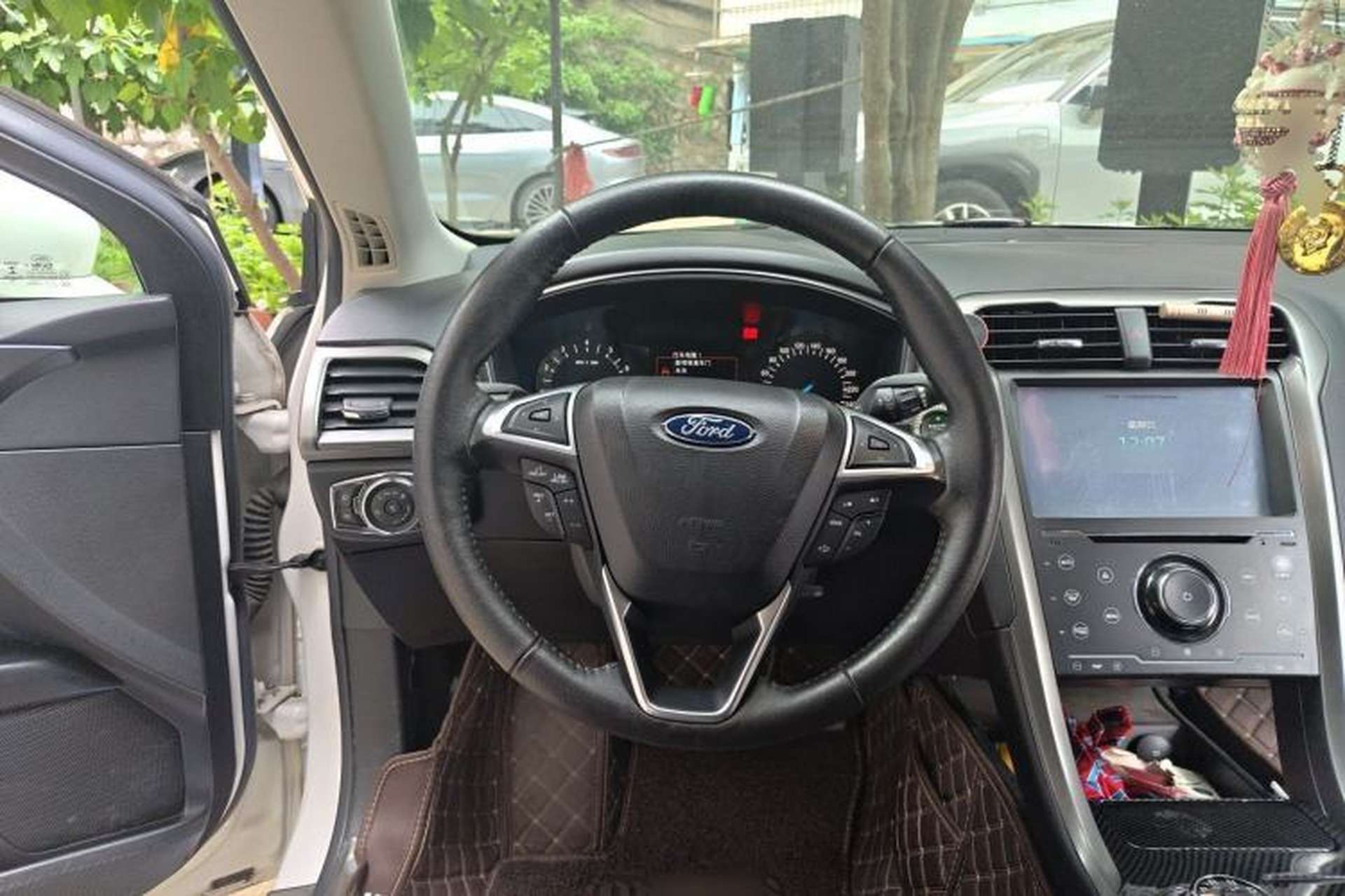 Used Ford Mondeo 2017 EcoBoost 200 Stylish Model Steering Wheel