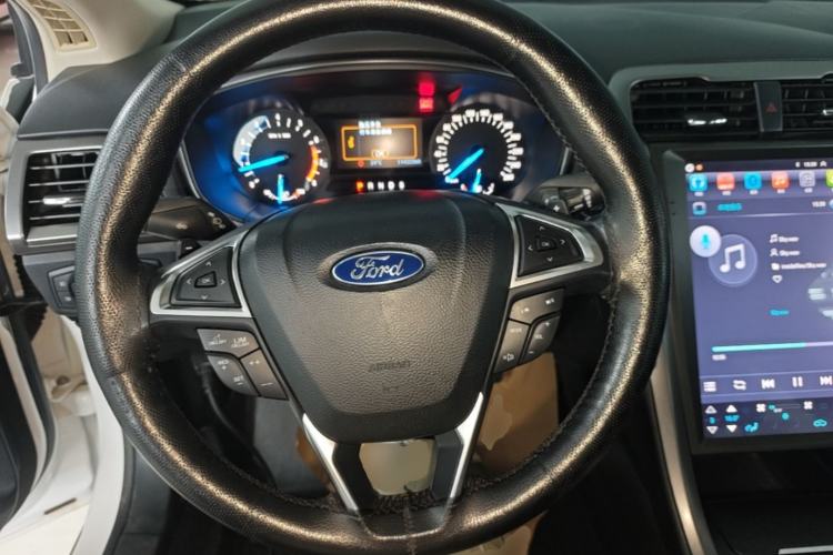 Used Ford Mondeo 2017 EcoBoost 180 Stylish Model Steering Wheel