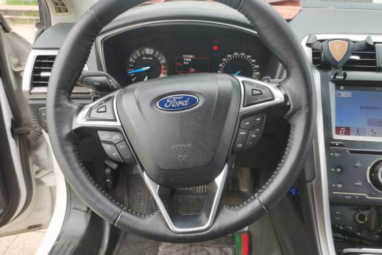 Used Ford Mondeo 2017 Facelifted EcoBoost 180 Fashion Edition Steering Wheel