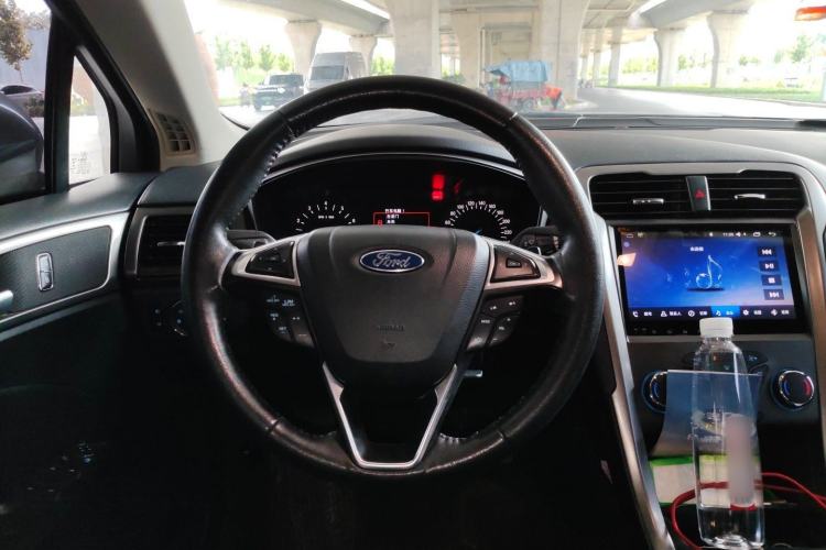 Used Ford Mondeo 2017 EcoBoost 180 Stylish Model Steering Wheel