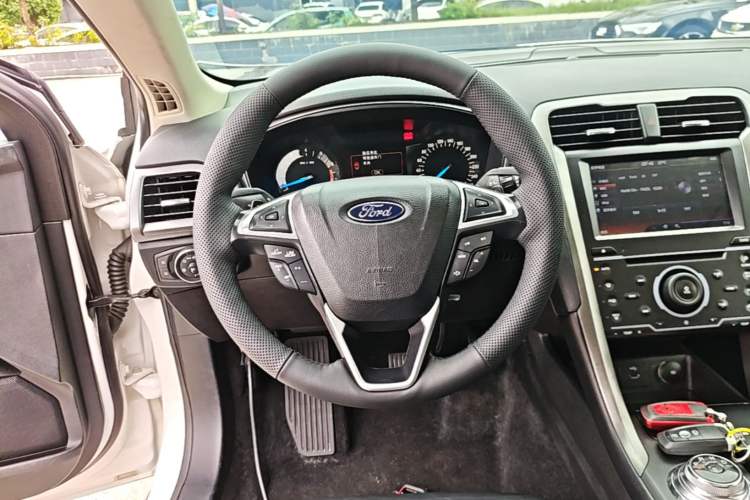 Used Ford Mondeo 2017 EcoBoost 180 Stylish Model Steering Wheel