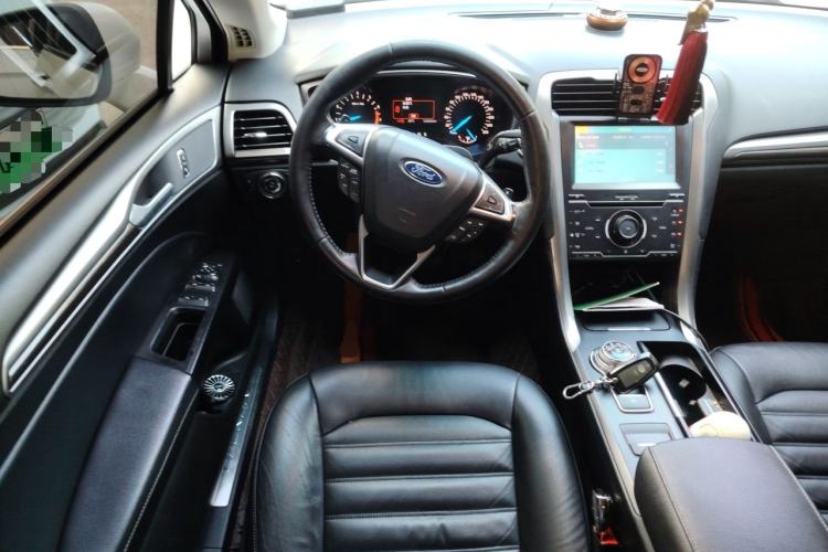 Used Ford Mondeo 2017 EcoBoost 200 Stylish Model Steering Wheel