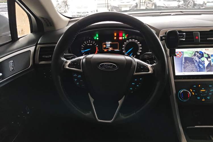 Used Ford Mondeo 2017 EcoBoost 180 Stylish Model Steering Wheel