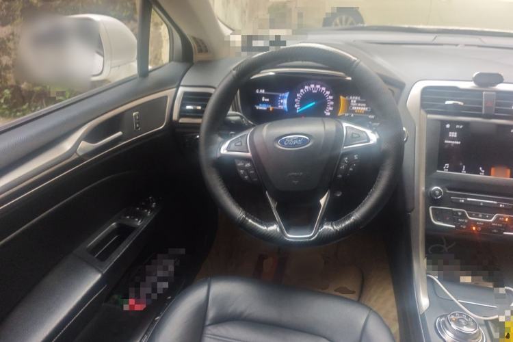 Used Ford Mondeo 2017 EcoBoost 180 Luxury Model Steering Wheel